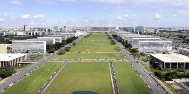 Aniversário de Brasília tem atrações gratuitas na Esplanada