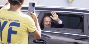 Lula vai a casamento de neto em cidade de 10 mil habitantes em SP