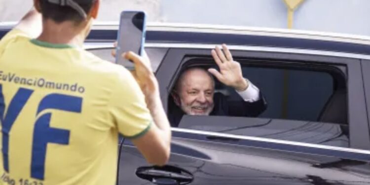 Lula vai a casamento de neto em cidade de 10 mil habitantes em SP