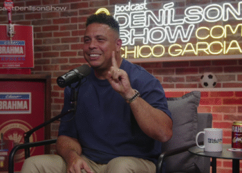 Brahma revive comemoração icônica com Ronaldo