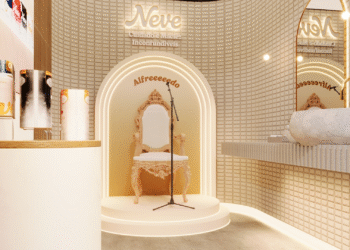 Neve transforma banheiros em experiência em estreia no The Town