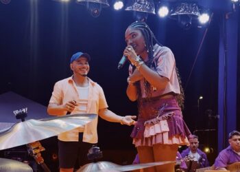 Brunna Oliveira é destaque em gravação do audiovisual de Chininha