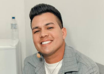 Vitor Fernandes lança primeiro volume do DVD “Em Todos os Bares”