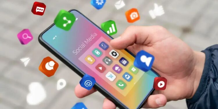 Quando tráfego pago encontra conteúdo orgânico: a estratégia híbrida que está redefinindo o marketing digital