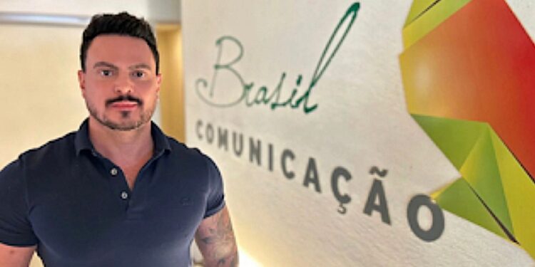 Eleições de 2026 devem acelerar a virada do digital e elevar a exigência de estratégia multicanal