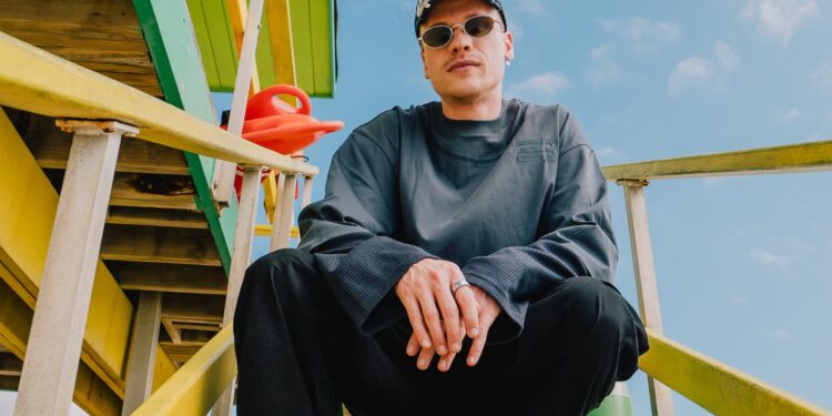 DJ e produtor Maddix lança “Favela”, track inspirada em sua primeira viagem ao Brasil e anuncia apresentação em São Paulo