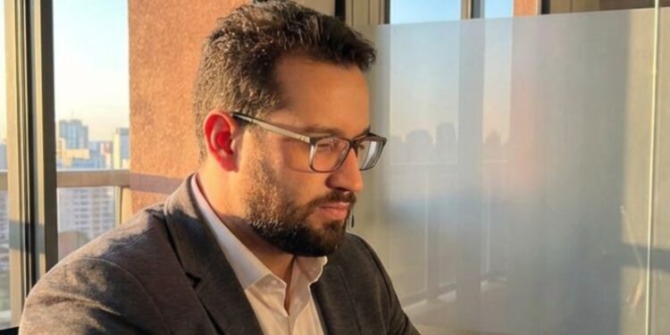 Empreendedor Brasileiro Antecipa Tendências E Aposta No WhatsApp Como Plataforma De Negócios