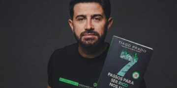 Tiago Prado também vai lançar seu livro em Belo Horizonte e Goiânia