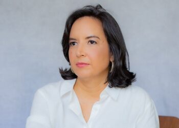 Brasil registra aumento da violência contra a mulher e acende alerta para abuso psicológico nas relações, alerta psicóloga Leila Tibiriçá