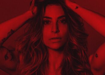 Thais Piza lança EP autoral “eu tô me achando cafona” e vive fase mais emocional da carreira  