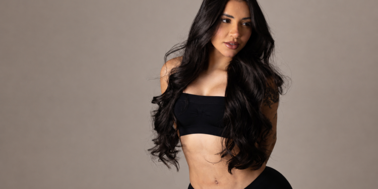 Tainá Costa fala pela primeira vez sobre cirurgia com o Dr. José Cury