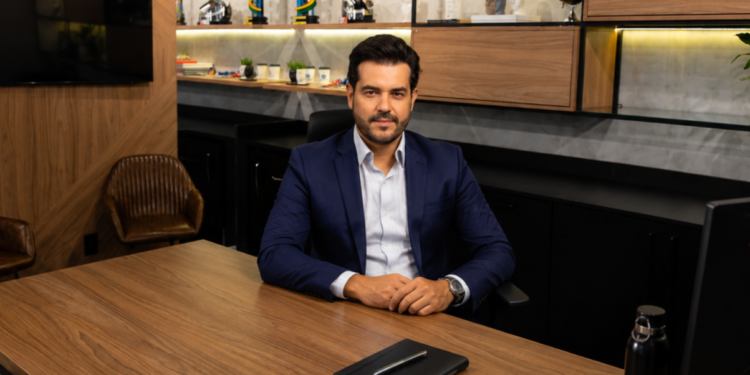 Fabricio Gonçalves, sócio fundador da 4Selet, plataforma de pagamento para produtor digital