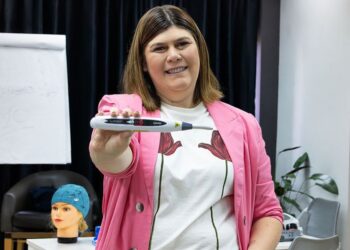 Fotobiomodulação pode criar um ambiente biológico mais favorável para potencializar os resultados dos tratamentos realizados no diagnóstico de TEA.