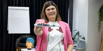 Fotobiomodulação pode criar um ambiente biológico mais favorável para potencializar os resultados dos tratamentos realizados no diagnóstico de TEA.