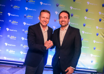 Os executivos Gustavo Pozzebon (Brasil TecPar) e Gil Alves (Allrede Telecom)