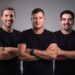 Darlan Lueders, Fernando Negrini e Hugo Dias, da Grand Thera, criaram o Decision-Grade AI, que ajuda empresas a tomarem decisões críticas.