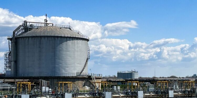 O inimigo invisível da indústria: gases tóxicos desafiam a prevenção de acidentes de trabalho