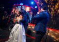 Um dos destaques do casamento de Bela Fernandes e Joãozinho Oliveira foi o show de Alê Viera.