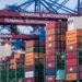O verdadeiro custo de exportar vai muito além das tarifas, já que há barreiras internas que limitam a competitividade brasileira no comércio exterior.
