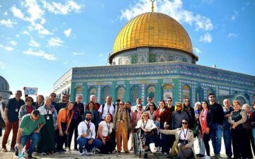 Viagens Bíblicas: Da Viagem a Israel em 1976 a operadora de Terra Santa em 2026.