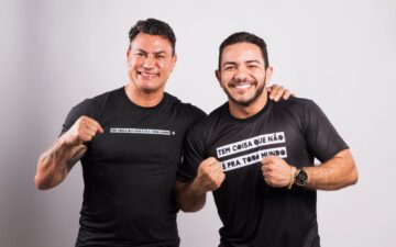 Acelino "Popó" Freitas e Lucas Pontes, fundador da Autocred Nacional.