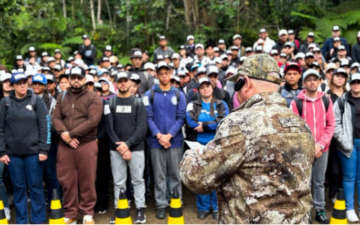CEAB oferece treinamento com práticas de sobrevivência em selva.