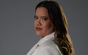 Dra. Laura Tavares