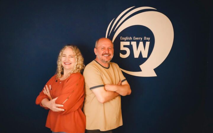 5W English, braço da Global Way Idiomas, oferece método, material, marca e suporte a professores de inglês, sem o formato de franquia.